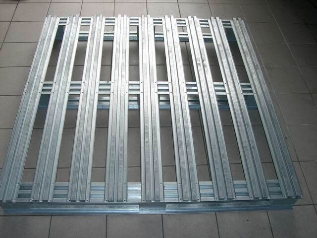 Pallet sắt mạ kẽm chống gỉ cho kho hàng và kho lạnh